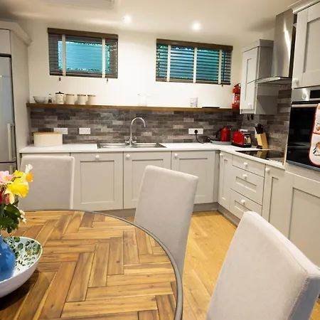 Ballylickey House And Garden Chalet Cork